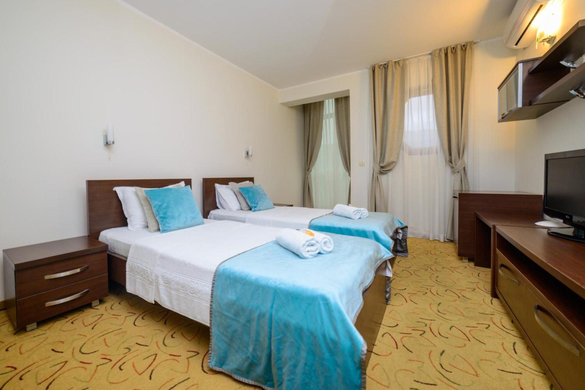 Hotel Odissey Jaz ブドヴァ エクステリア 写真